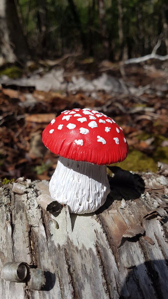 Mushroom Bottle Sculpture - Red Chub Amanita - 1.5g