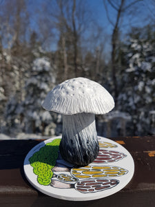 Mushroom Bottle Sculpture - White - 2g